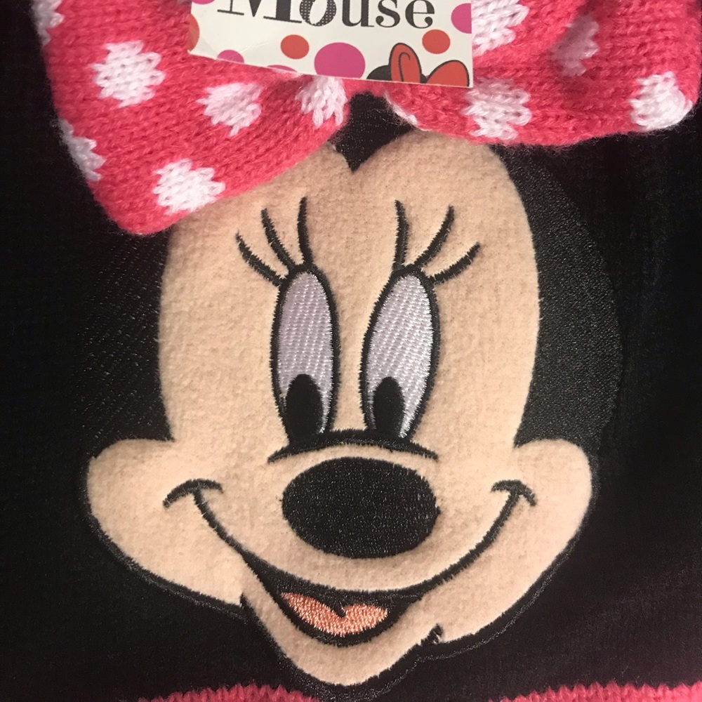 Minnie Mouse hat - Picture 3 of 7